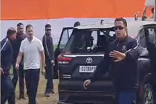 बंगाल में राहुल गांधी के काफिले पर हमला 1 aamaadmi.in