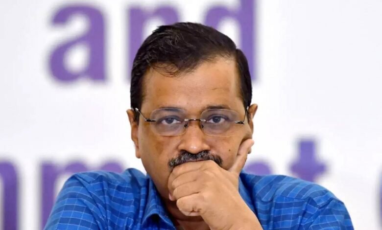 बुरे फंसे अरविंद केजरीवाल, पूछताछ करने घर पहुंची ACB