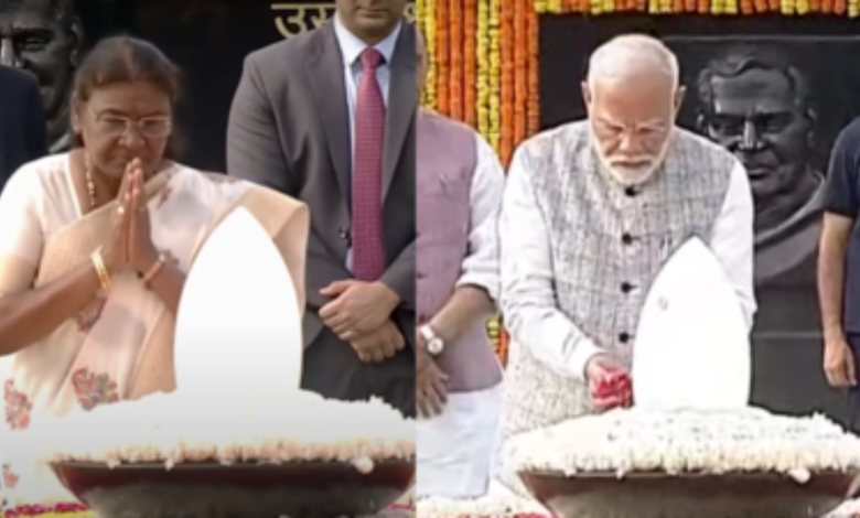 अटल बिहारी वाजपेयी की पुण्यतिथि पर राष्ट्रपति और प्रधानमंत्री ने दी श्रद्धांजलि 1 अटल बिहारी वाजपेयी