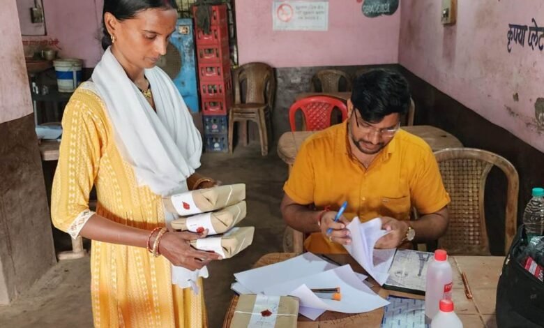 डेली नीड्स की दुकान में खराब निकला मैसूर पाक, नारियल बर्फी, अनहाइजीनिक मिला किचन 1 aamaadmi.in