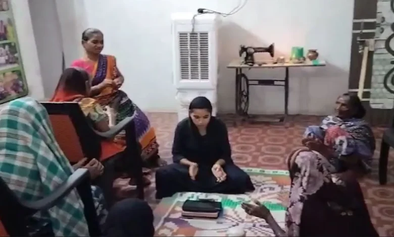 CG news: वृद्धाश्रम में चल रहा था धर्मांतरण का खेल, मचा हंगामा