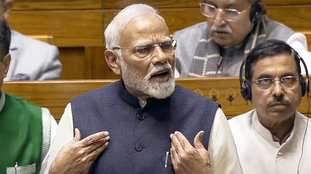संसद सत्र में अंबेडकर के अपमान पर विवाद: मोदी और शाह ने कांग्रेस को घेरा 1 संसद सत्र में अंबेडकर के अपमान पर विवाद: मोदी और शाह ने कांग्रेस को घेरा