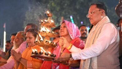 माता शबरी की पावन नगरी शिवरीनारायण में चित्रोत्पला गंगा महाआरती में शामिल हुए मुख्यमंत्री विष्णु देव साय 8 aamaadmi.in
