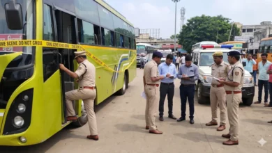 बस के अंदर फांसी पर लटकी मिली कंडक्टर की लाश, मचा हड़कंप 4 aamaadmi.in