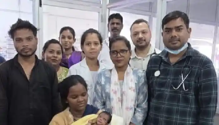 छत्तीसगढ़ की स्वास्थ्य सेवाओं ने रचा जीवन रक्षा का नया अध्याय, महज 900 ग्राम के नवजात को मिला नया जीवन 1 aamaadmi.in