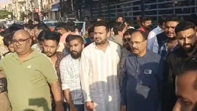 PM मोदी के पिता पर अभ्रद टिप्पणी के खिलाफ आक्रोश, भाजयुमो ने खड़गे का फूंका पुतला 4 aamaadmi.in