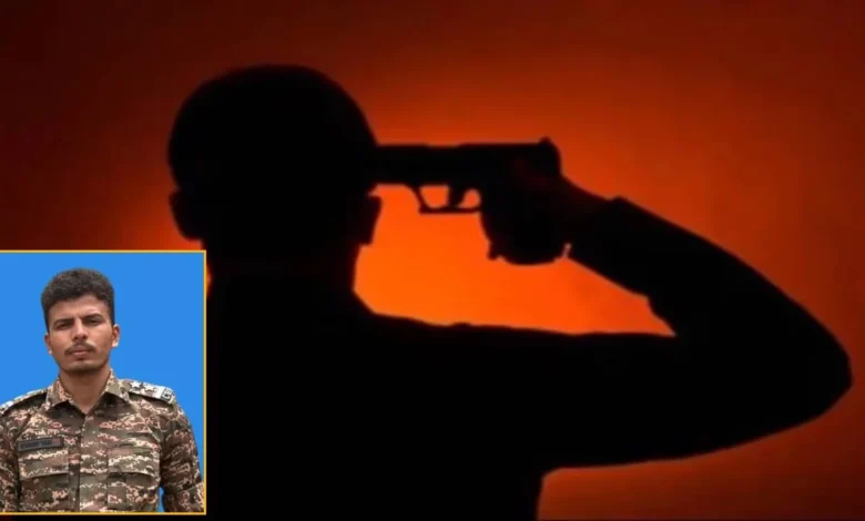 CRPF के सब इंस्पेक्टर ने खुद को मारी गोली, इलाज के दौरान हुई मौत 1 aamaadmi.in