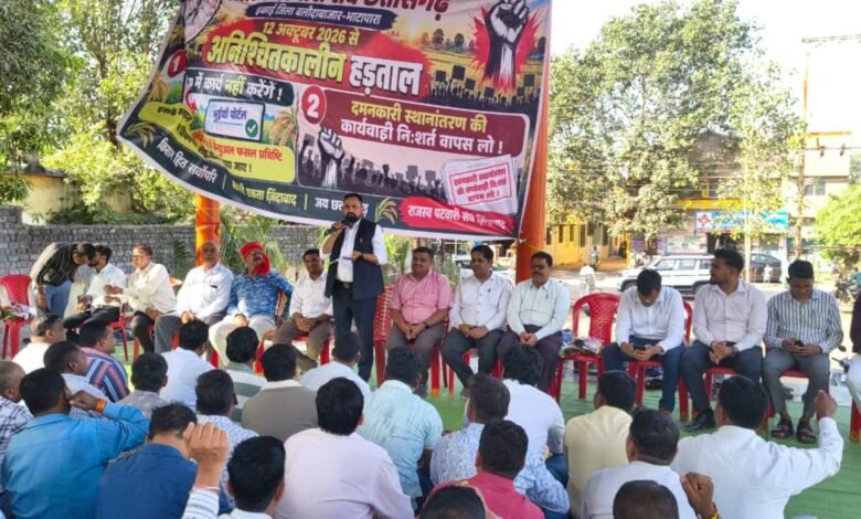 पटवारियों की अनिश्चितकालीन हड़ताल को कनिष्ठ प्रशासनिक संघ का समर्थन, प्रांताध्यक्ष कहा- मांग जायज, तत्काल पूरा करे सरकार 1 aamaadmi.in