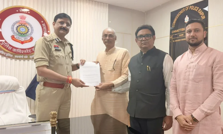 निजी मेडिकल कॉलेजों पर अधिक फीस वसूली का आरोप, पुलिस कमिश्नर से कार्रवाई की मांग 1 aamaadmi.in