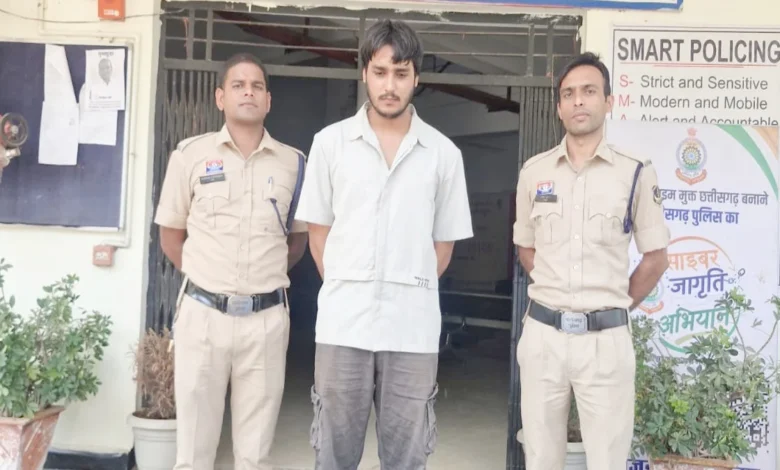 दस्तावेज देने के बहाने महिला को कार में बैठाया, स्लाइस पिलाकर दुष्कर्म का आरोप; फोटो वायरल करने की धमकी देकर वसूले करीब 1 लाख 1 aamaadmi.in